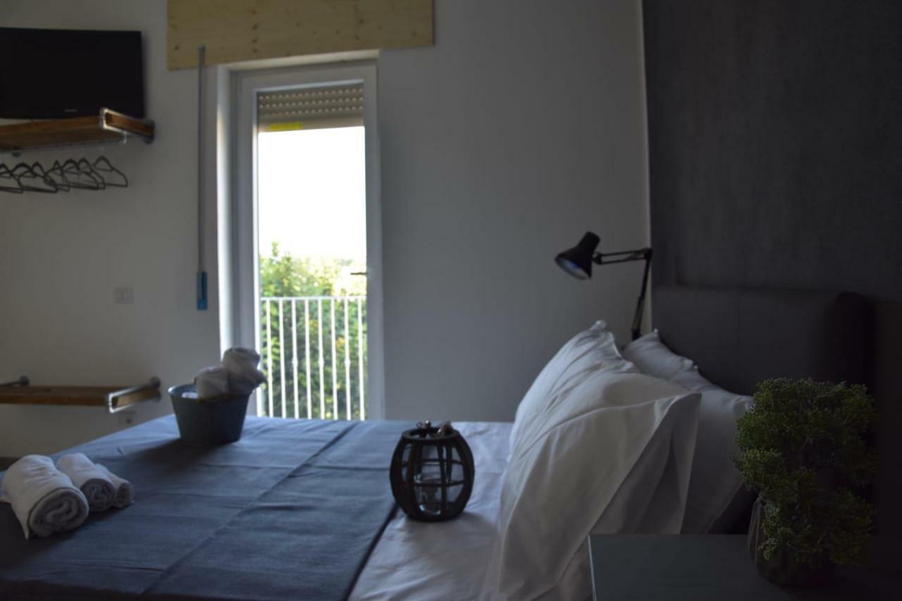 Homelyfeeling 卡斯特努沃德加尔达 外观 照片